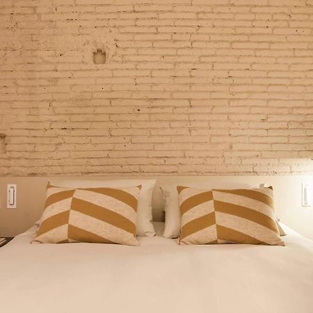 Destinationbcn Universitat Apartments บาร์เซโลนา ภายนอก รูปภาพ