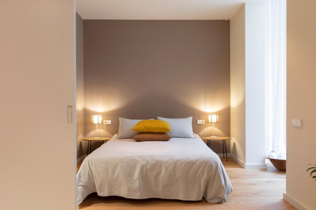 Destinationbcn Universitat Apartments บาร์เซโลนา ภายนอก รูปภาพ